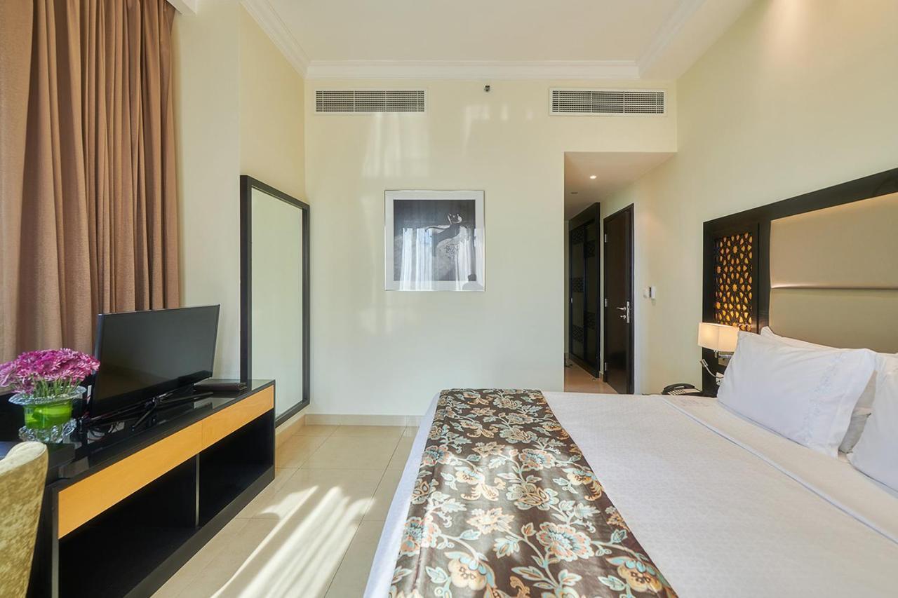 Bahi Ajman Palace Hotel Exterior foto Deluxe Room