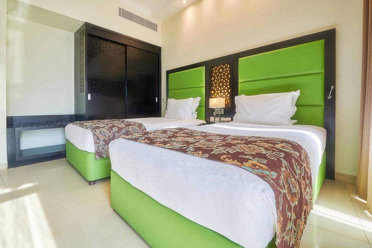 Bahi Ajman Palace Hotel Exterior foto Deluxe Room